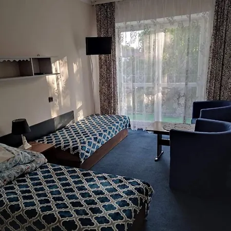 Korsarz Hostal *